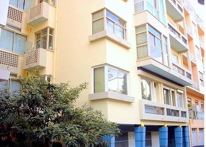 Boutique La Lavande Free Parking Center *