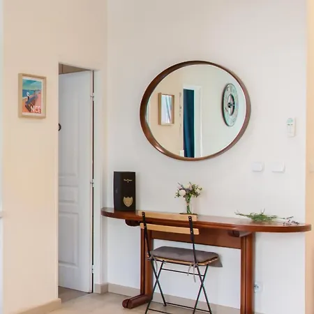 Boutique La Lavande Free Parking Center *