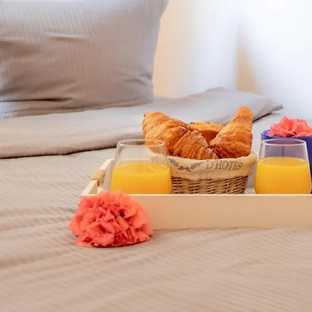 Boutique La Lavande Free Parking Center *