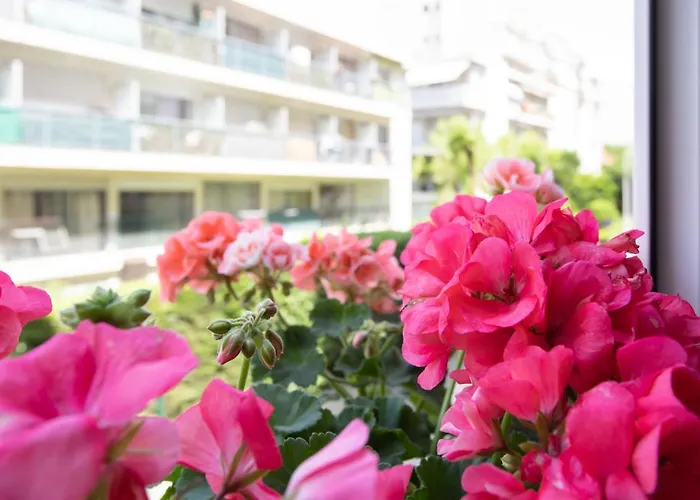 Boutique La Lavande Free Parking Center Апартаменты *