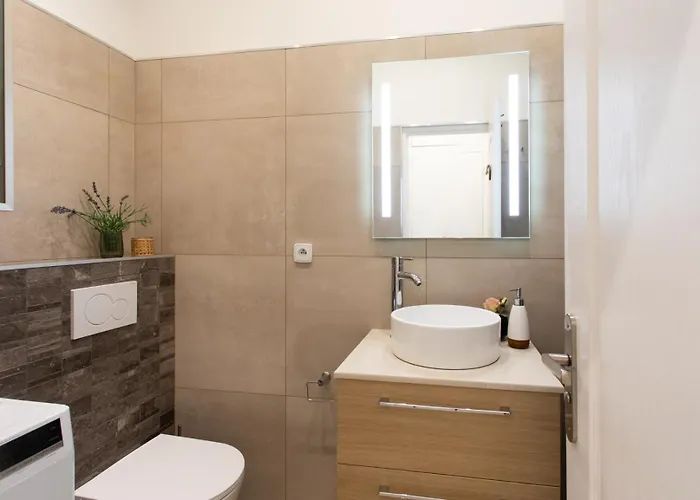 Boutique La Lavande Free Parking Center Апартаменты