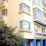 Boutique La Lavande Free Parking Center *